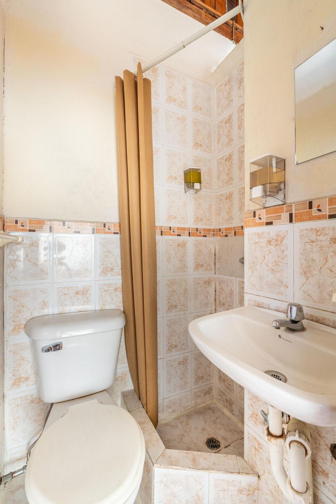 Hostal La Suite Sangolquí Exteriör bild
